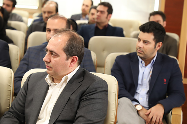 معارفه مدیر فناوری اطلاعات