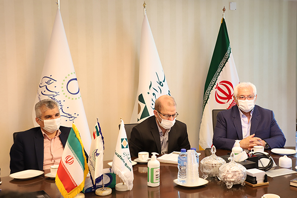 امضای تفاهمنامه با انجمن صنایع فراورده‌های لبنی ایران